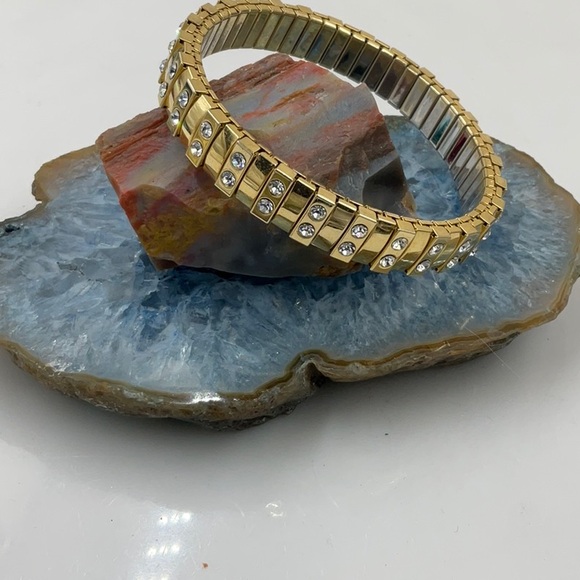 Vtg. 7 1/2” Elegant Gold & Silver Flex Band Bracelet With Sparkling Crystals - Picture 4 of 5